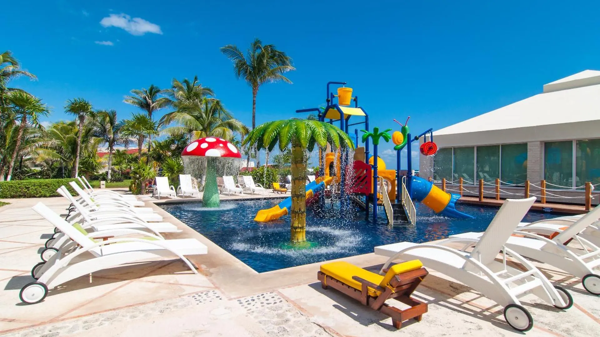 Solymar Condo Beach Resort By Casago 칸쿤